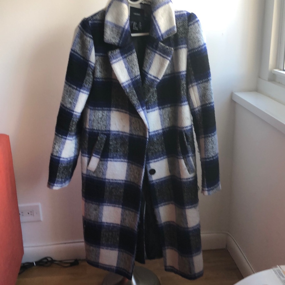 Plaid coat - super trendy!! - Picture 4 of 7